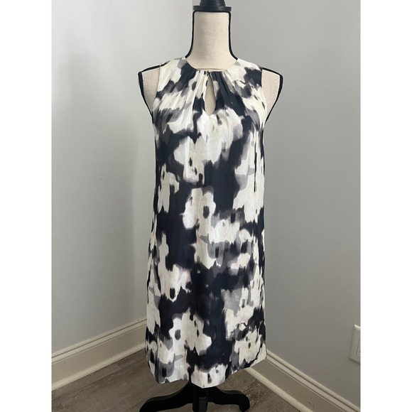 H&M Dresses & Skirts - H&M Watercolor Shift Dress sz 4 Black White Abstract Sleeveless Office Business